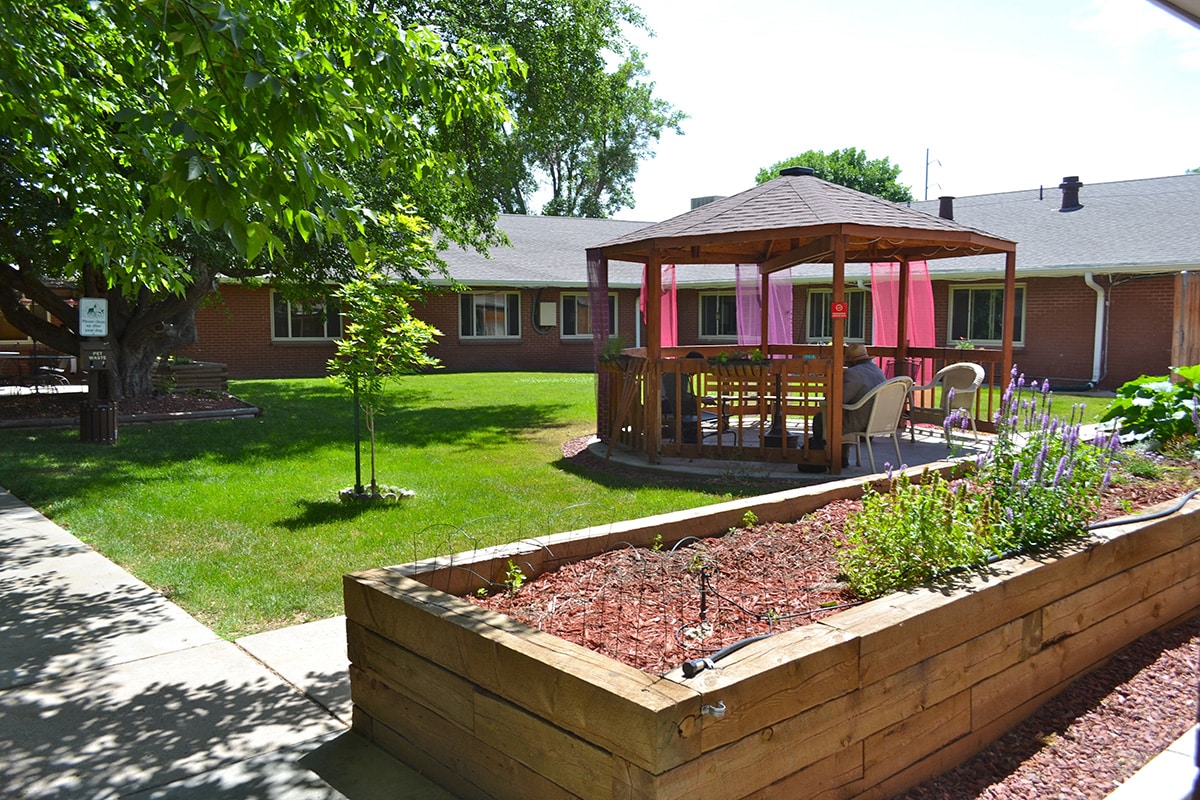 Amberwood courtyard and garden area
